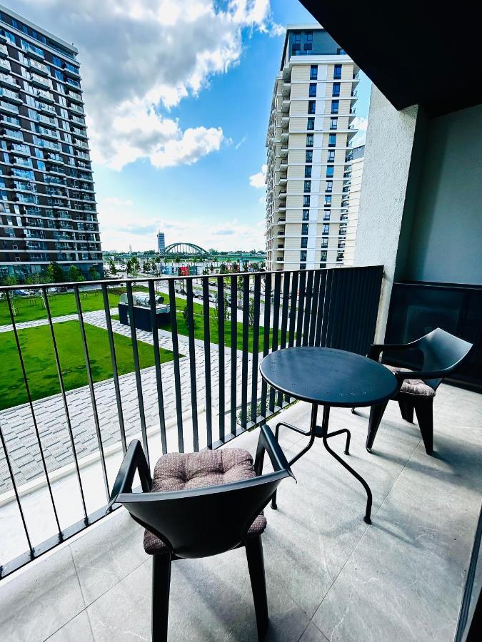 Luxury Waterfront View - BW Apartment River View Belgrado Buitenkant foto